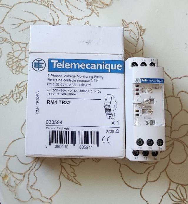 Telemecanique RM4TR32 Реле контроля фаз 380-500 В