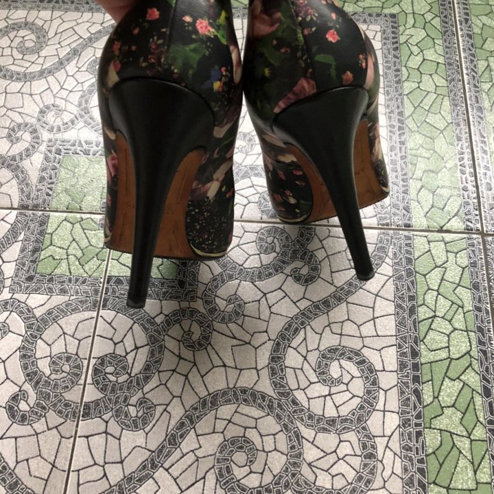 Туфли Givenchy 37