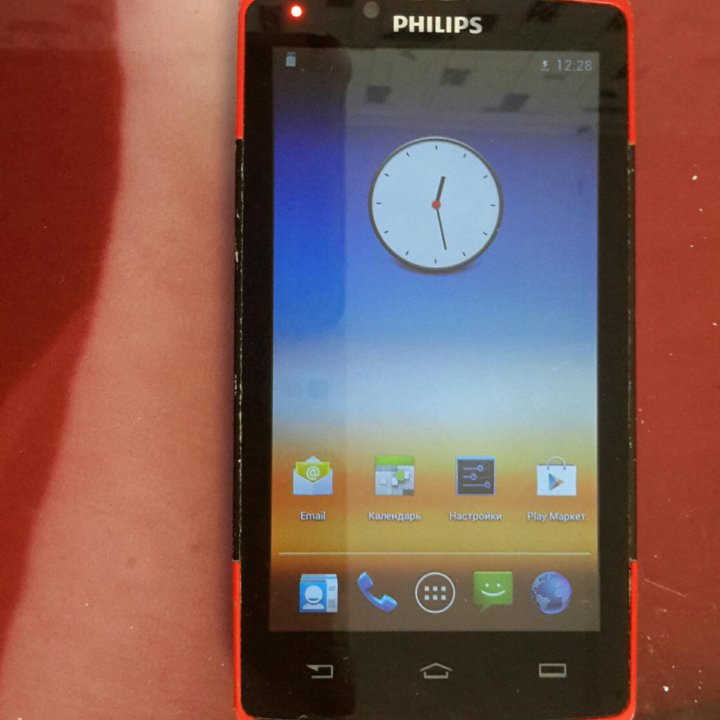 Продаётся смартфон PHILIPS Xenium W7555