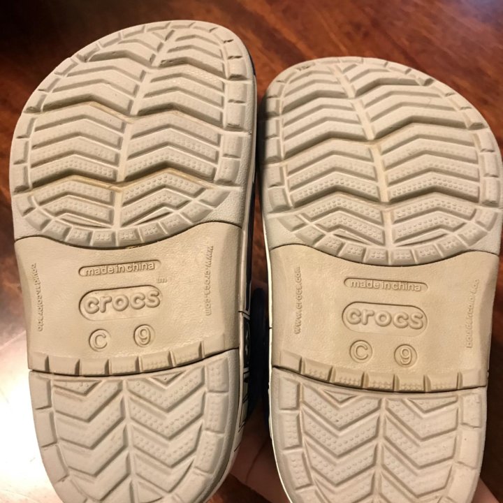 Crocs c9