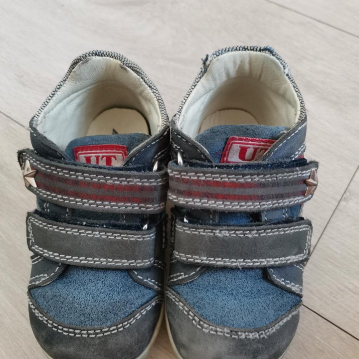 Кроссовки ECCO