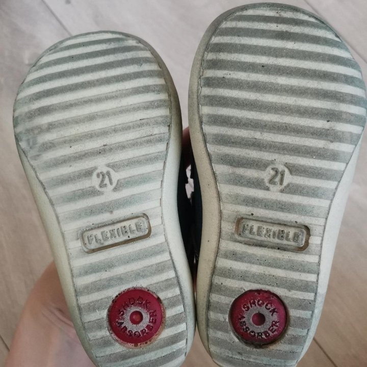 Кроссовки ECCO