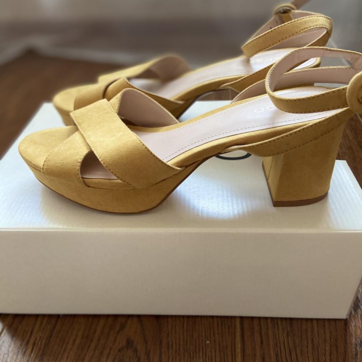 Босоножки mango