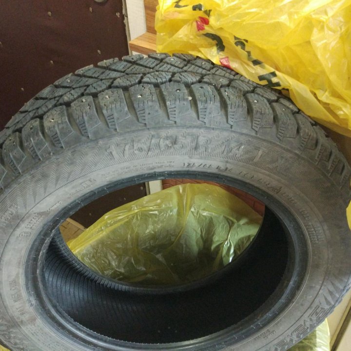 Gislaved Nord Frost 200 175/65 R14, комплект 4 шт.