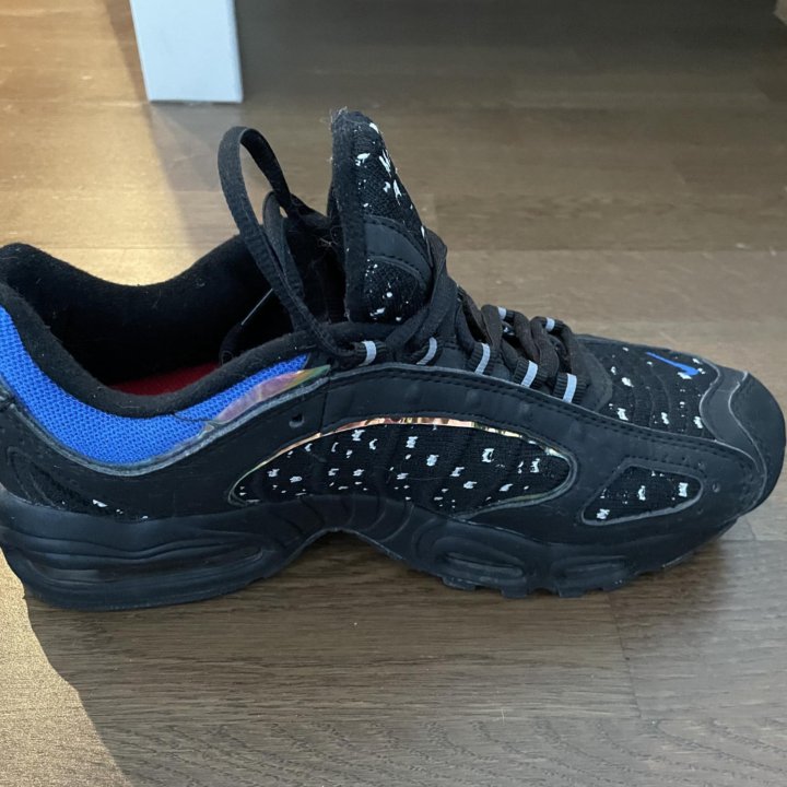 Кроссовки для девочки Nike max are