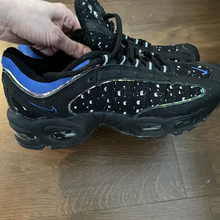 Кроссовки для девочки Nike max are