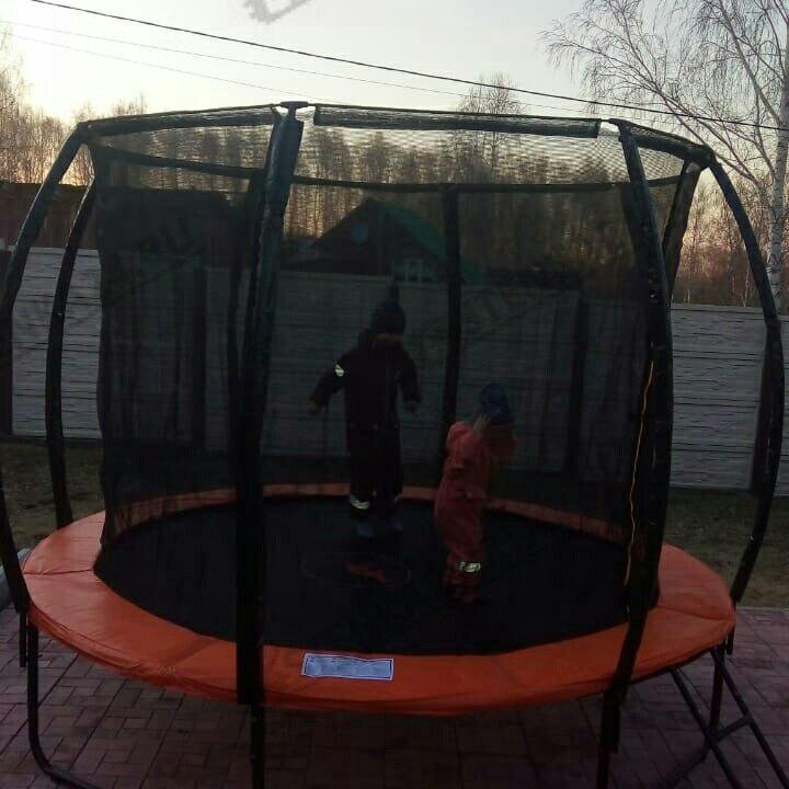 БАТУТ DFC TRAMPOLINE KENGOO С СЕТКОЙ 6FT.