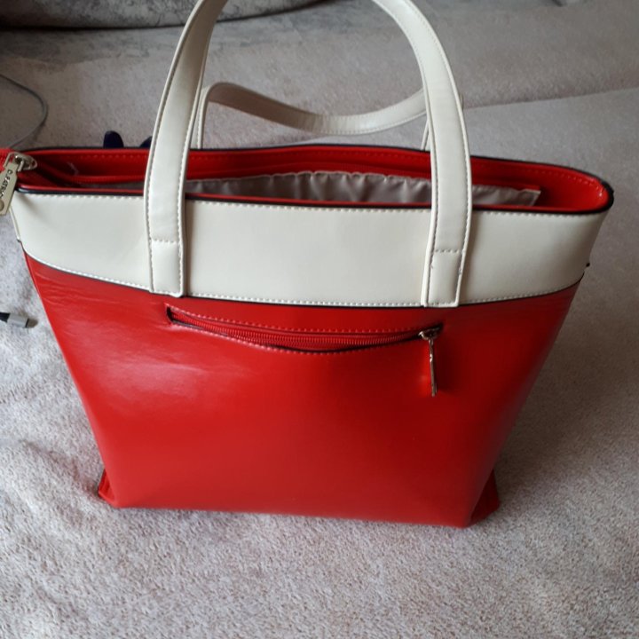 Сумка вместительная