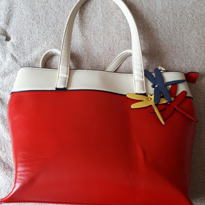 Сумка вместительная