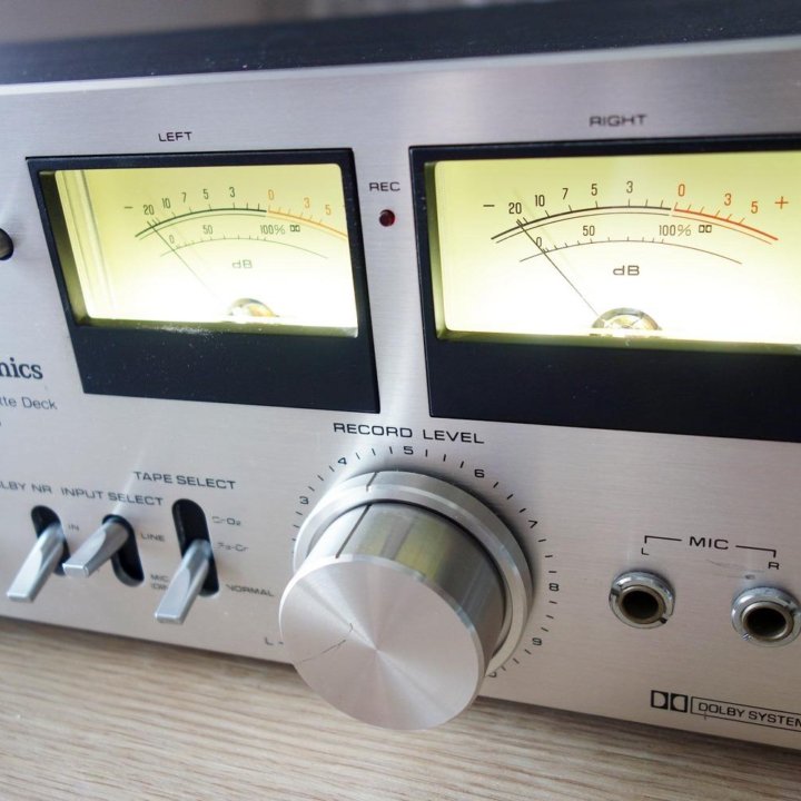 Technics RS-615US - Кассетная дека