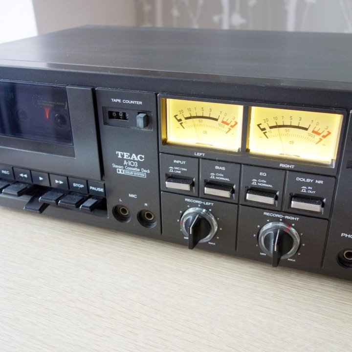 Teac A-103 - Кассетная дека