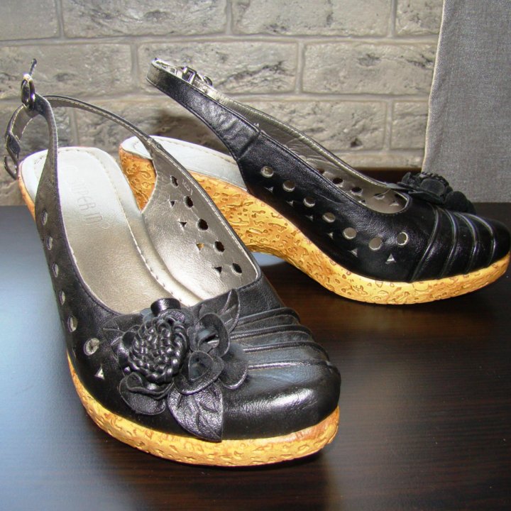 Босоножки, туфли