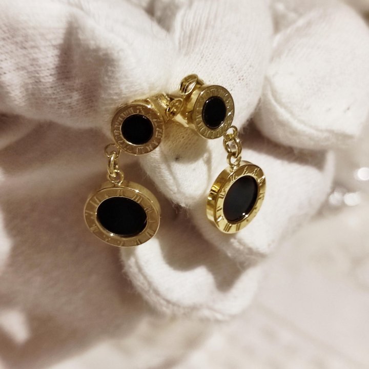 Серьги модные. Новые.