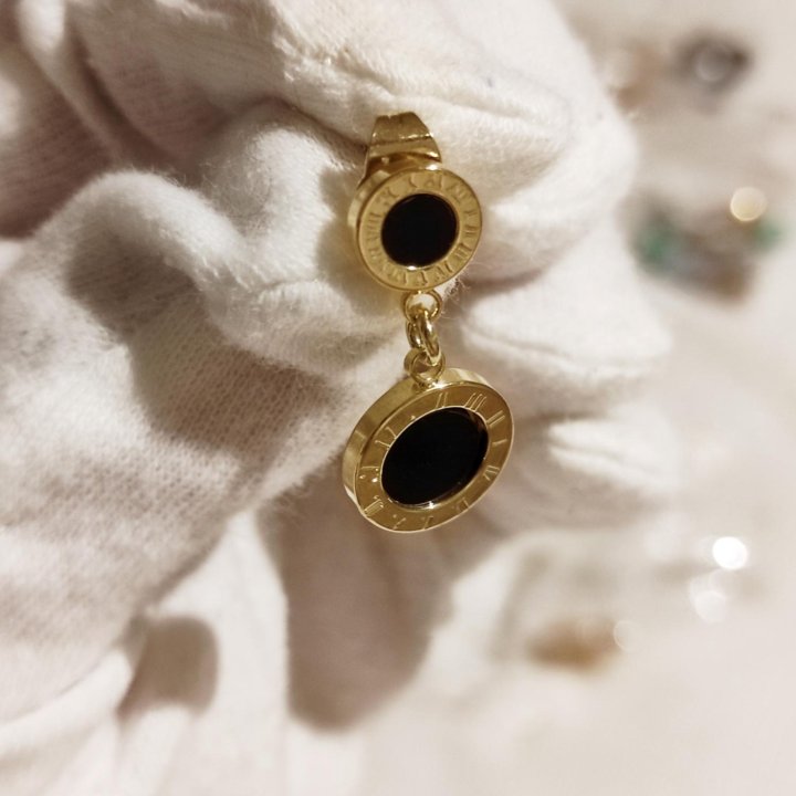 Серьги модные. Новые.