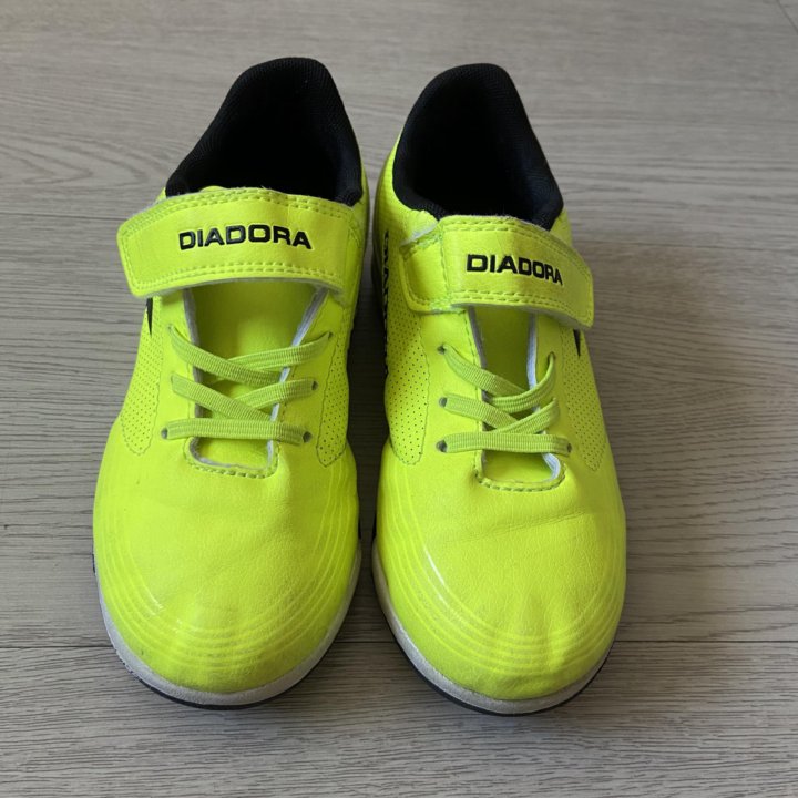 Футбольные бутсы Diadora 30 р