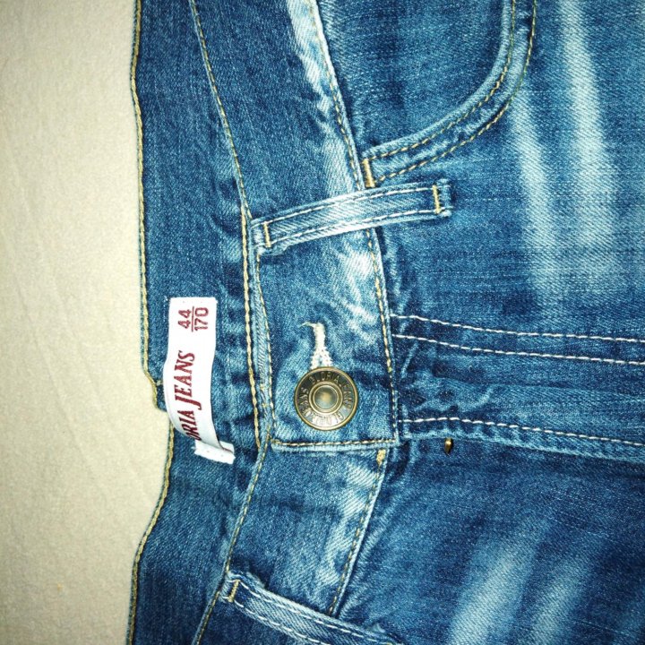 Шорты джинсовые