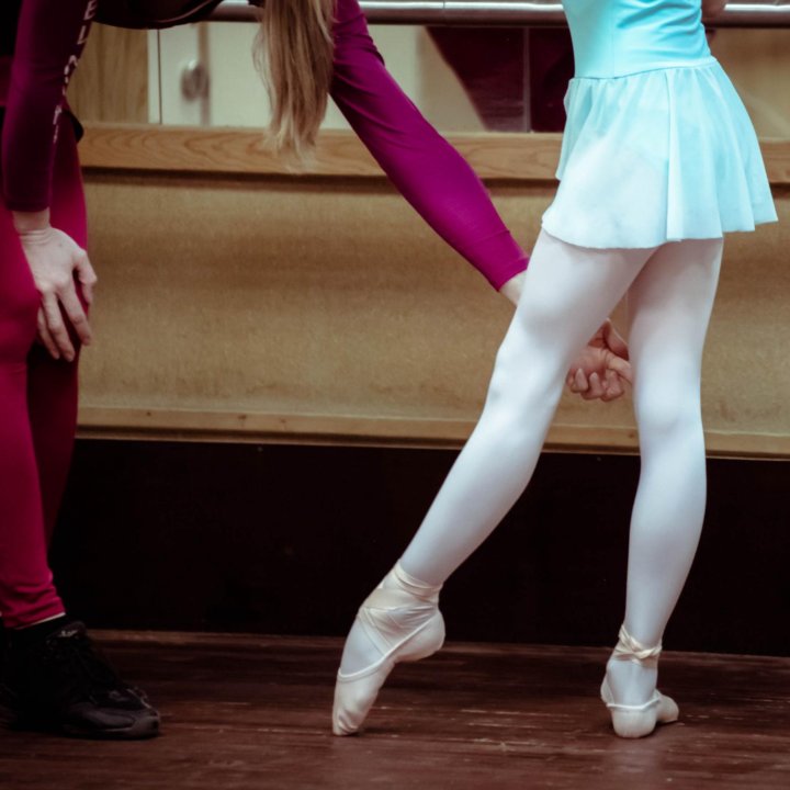 Онлайн уроки балета для всех возрастов , стрейчинг