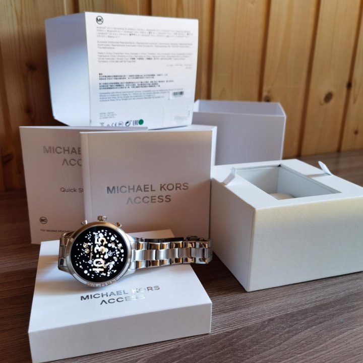 Michael Kors Access watch 5