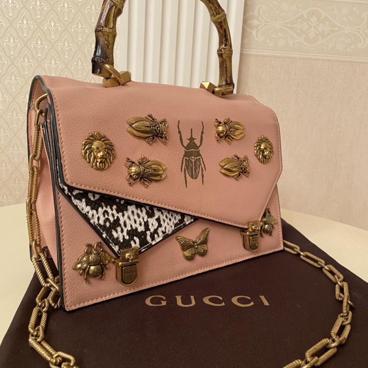 Новая кожаная сумка Gucci