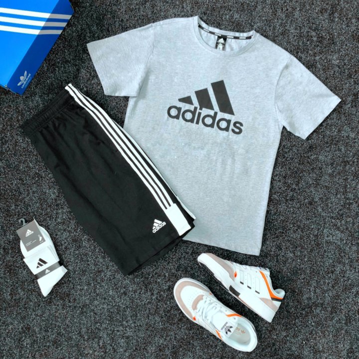 ✅ Футболка Adidas