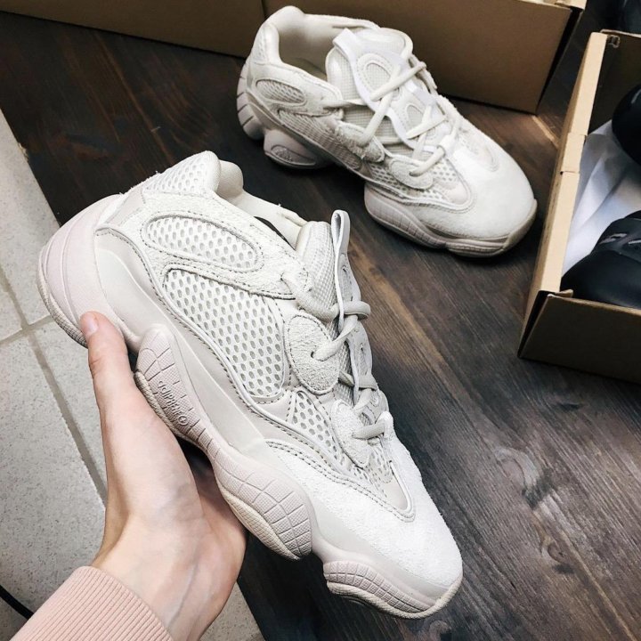  Кроссовки Adidas Yeezy 500