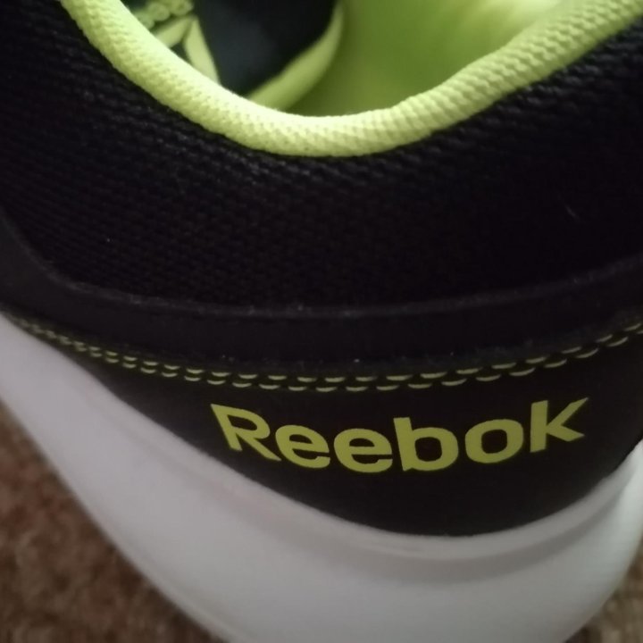 Кроссовки Reebok р.42