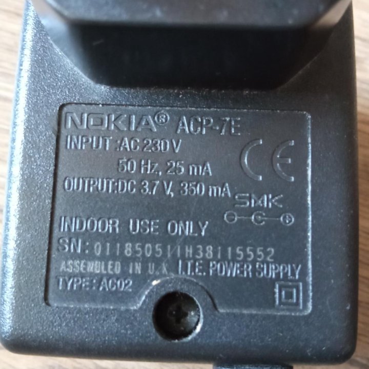 Зарядное NOKIA