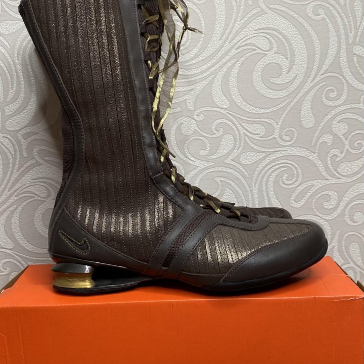 Кроссовки Nike