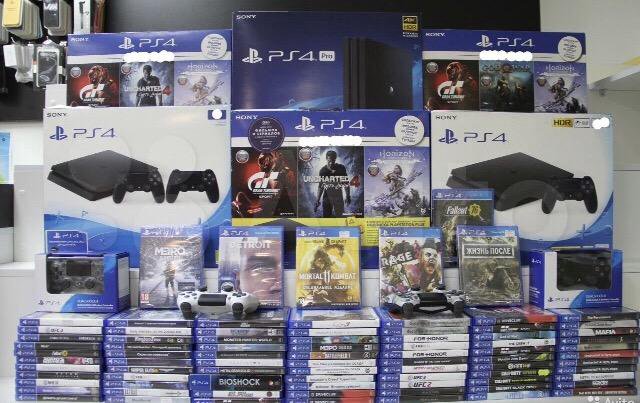 PS4 PlayStation 4 Sony PS4