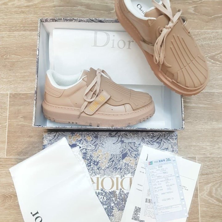 Новые Сникеры DIOR-ID. Размер 37