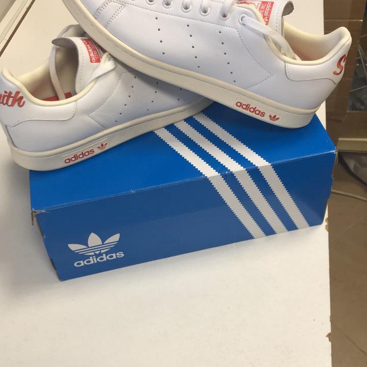 Кроссовки adidas новые