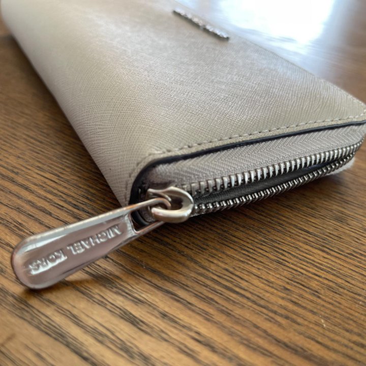 Кошелек Michael Kors