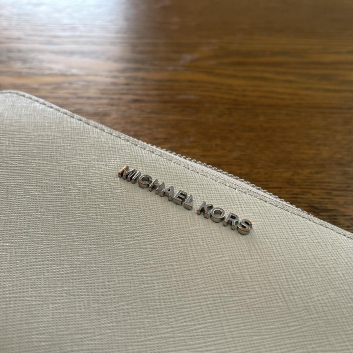 Кошелек Michael Kors