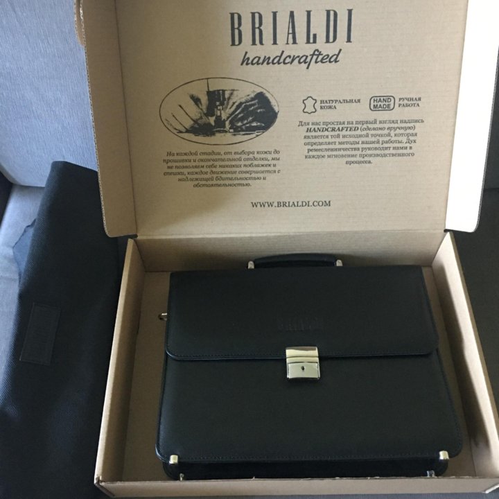 Новая сумка-портфель Brialdi