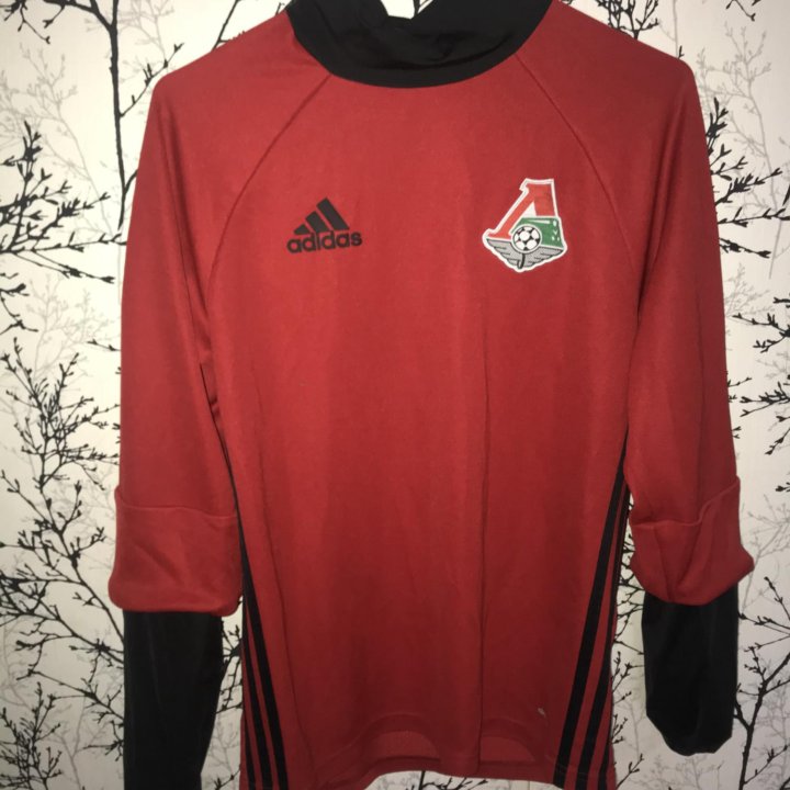 Adidas lokomotiv