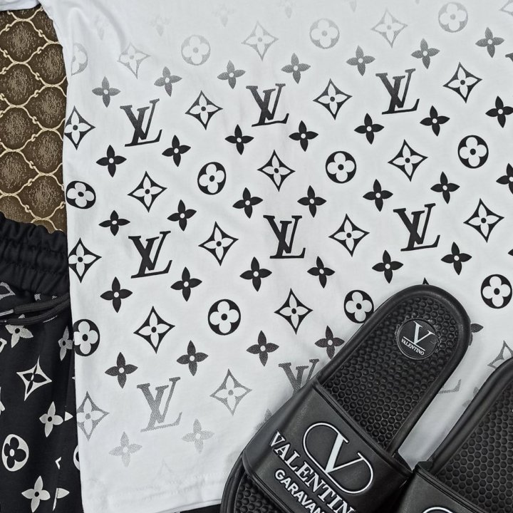 Костюмы Louis Vuitton