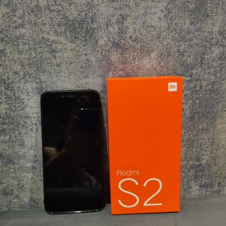 Телефон Xiaomi Redmi S2 3Gb/32 Gb