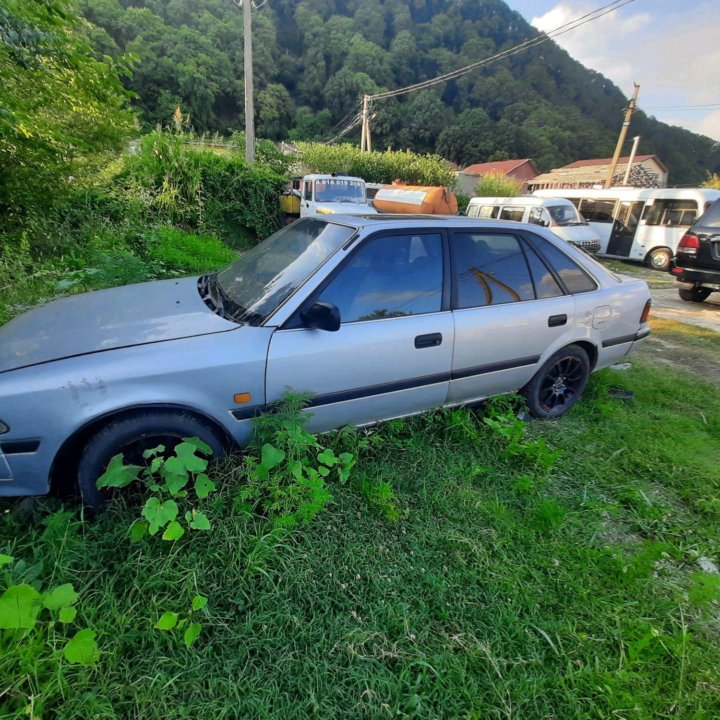 Toyota Carina, 1989