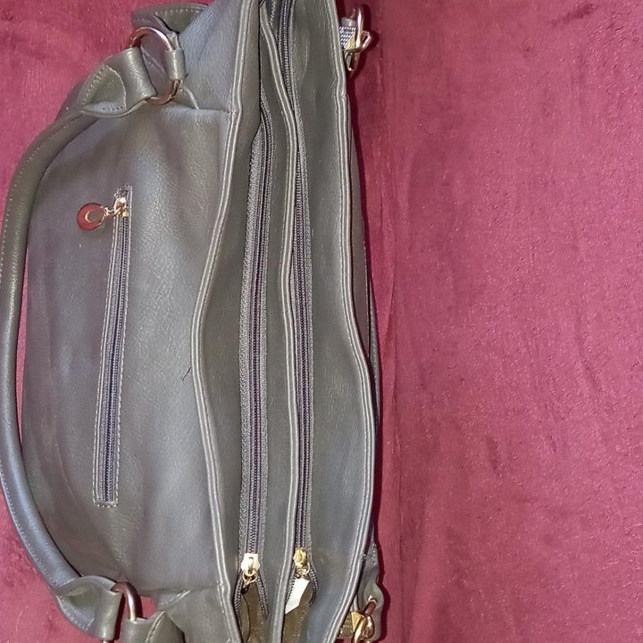 Сумка серая.