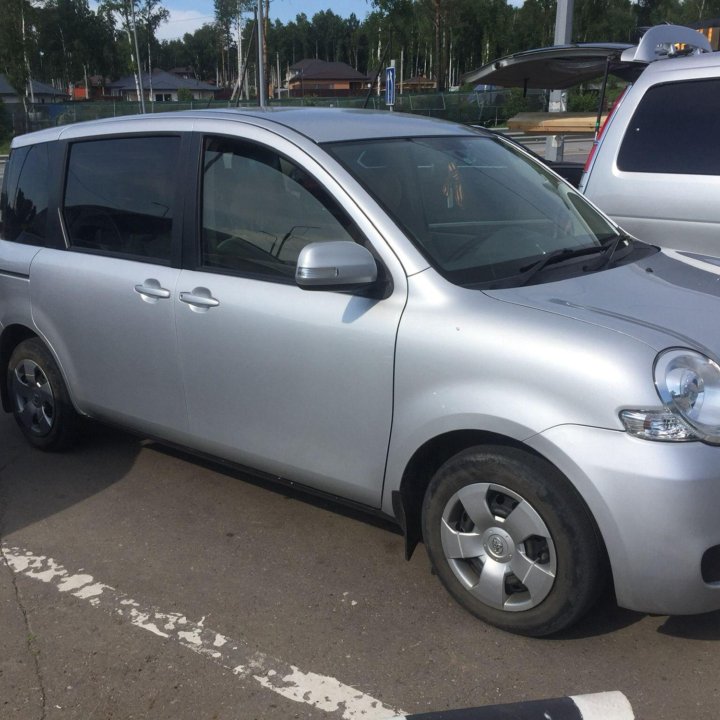 Toyota Sienta, 2013