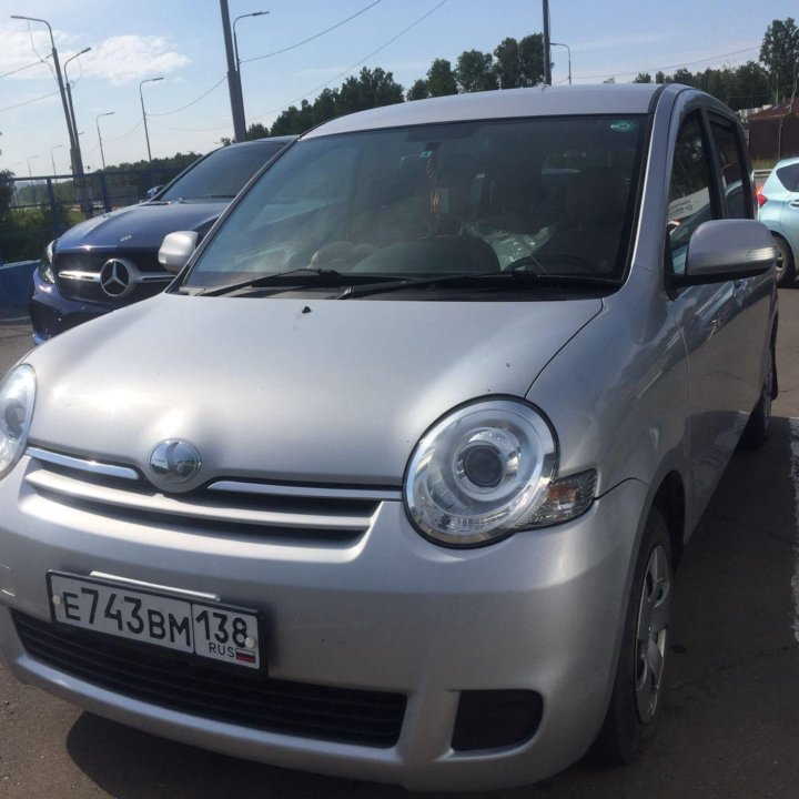 Toyota Sienta, 2013