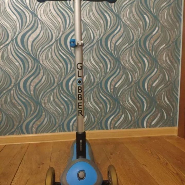 Самокат Glober