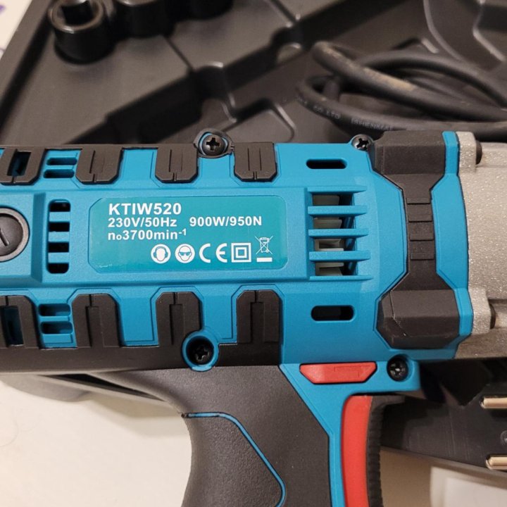 Сетевой гайковерт Makita 220V 900W