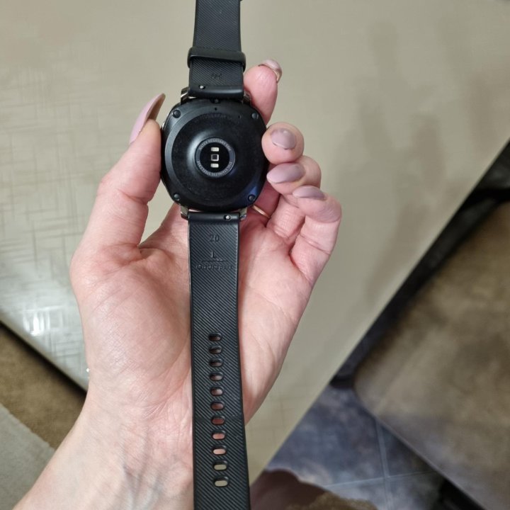 Часы samsung gear sport