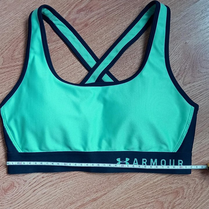 Спортивный топ UNDER ARMOUR р-р. М