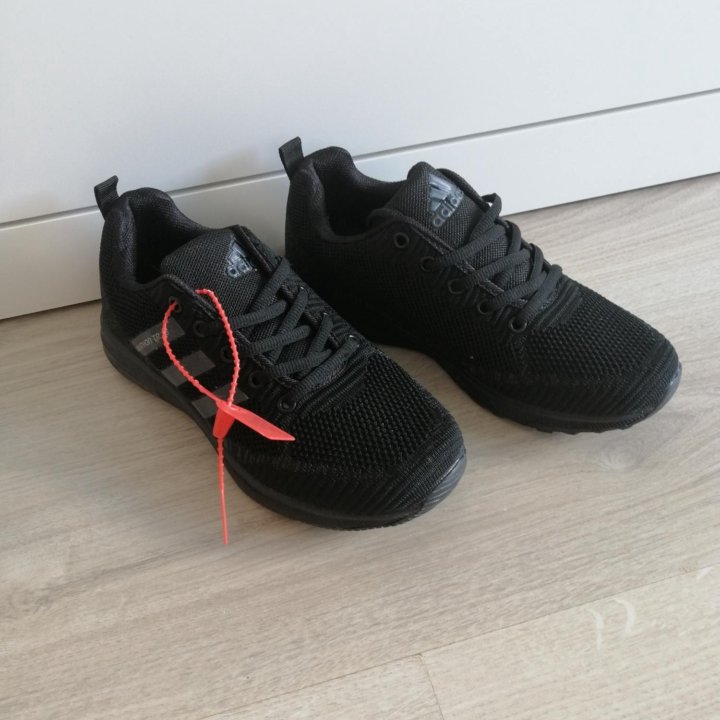 Новые кроссовки Adidas р.37