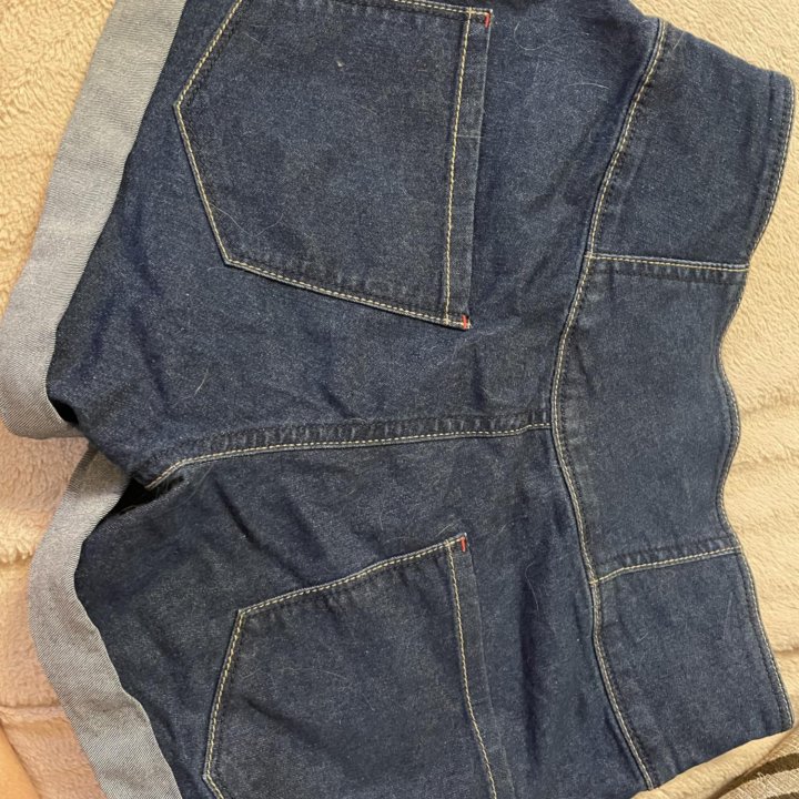 Джинсовые шорты