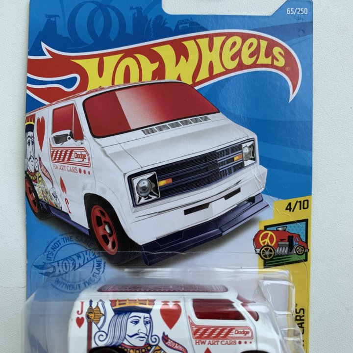 Редкая Hot wheels TH Custom Dodge Van 77