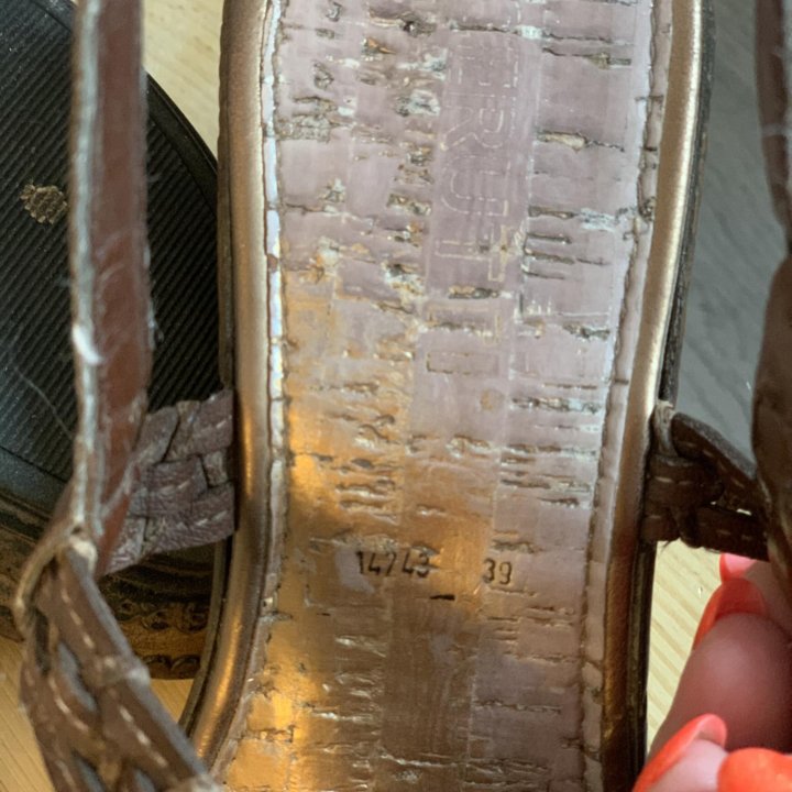 Босоножки Cherutti