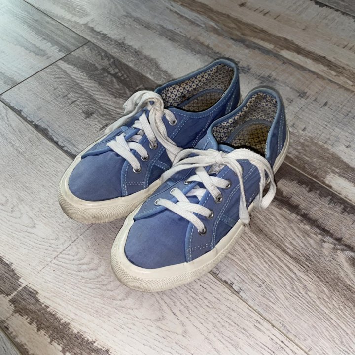 Полукеды голубые